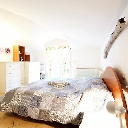 Ferienwohnung Da Alessia Riva Ligure Exterior foto