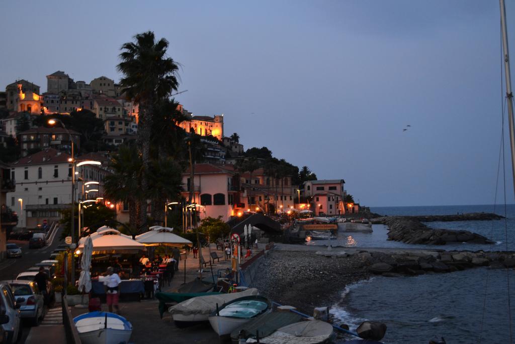 Ferienwohnung Da Alessia Riva Ligure Exterior foto