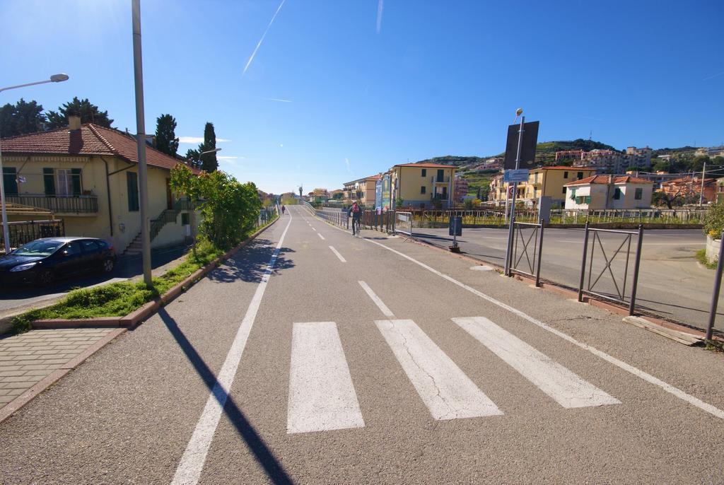 Ferienwohnung Da Alessia Riva Ligure Exterior foto