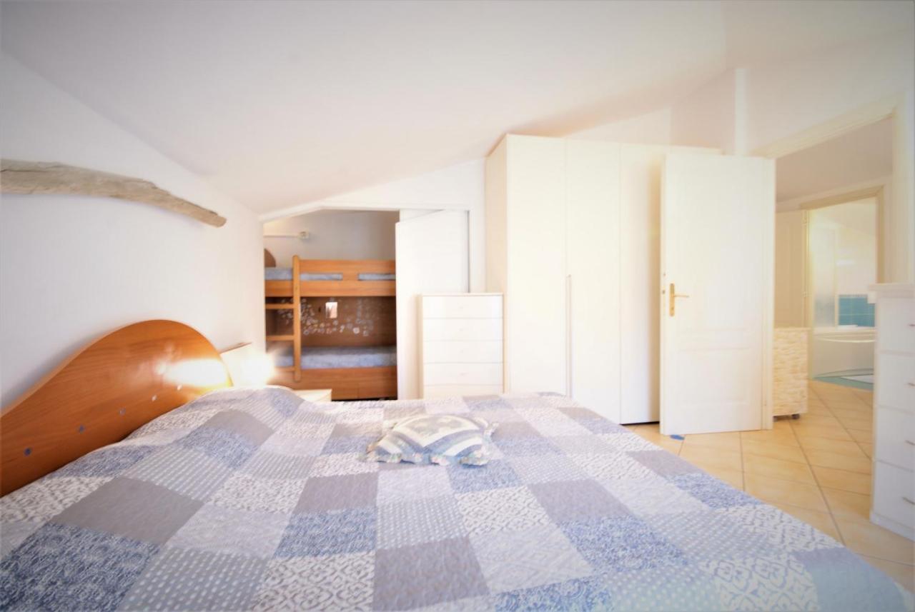 Ferienwohnung Da Alessia Riva Ligure Exterior foto