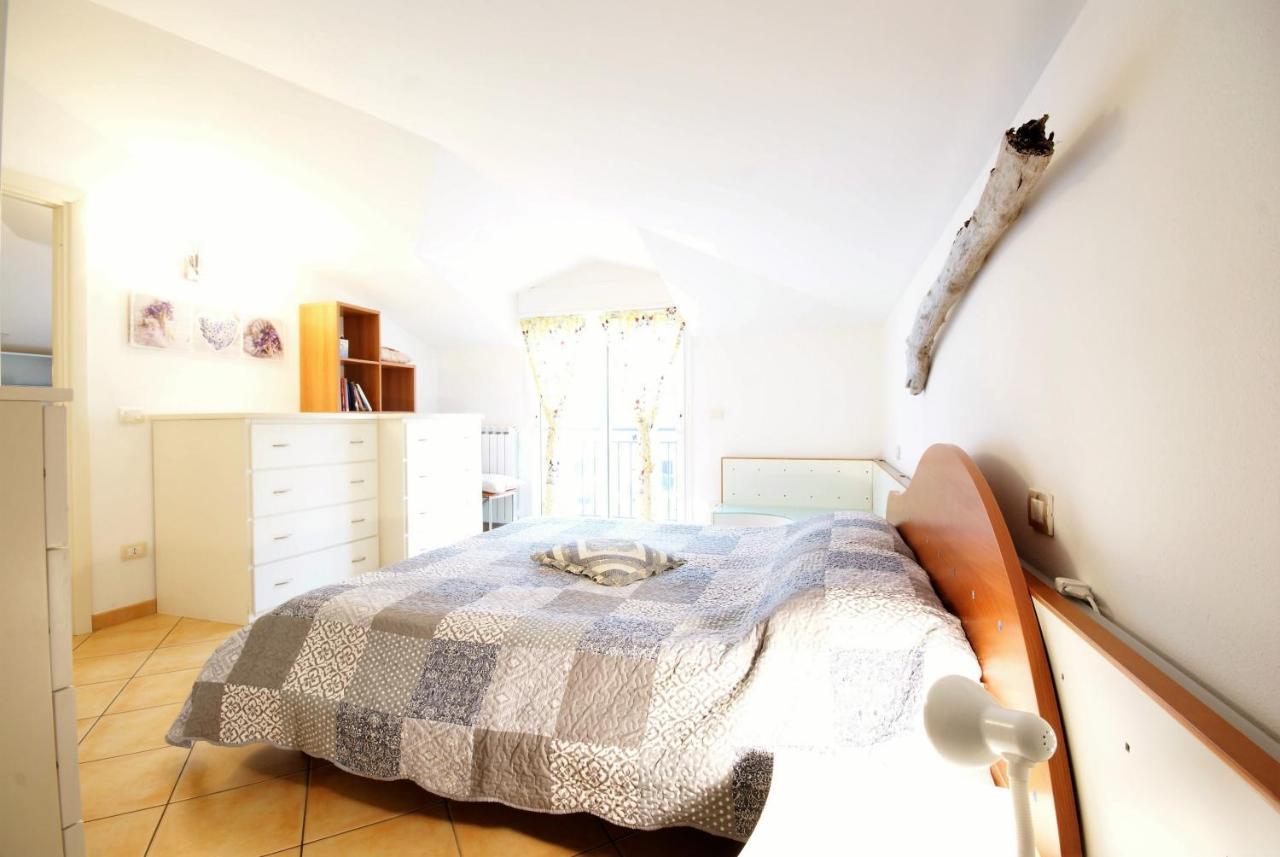 Ferienwohnung Da Alessia Riva Ligure Exterior foto